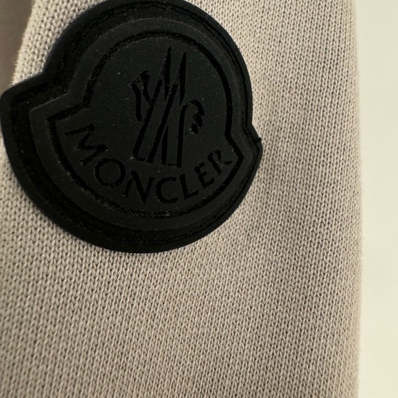 Moncler
2021 Graphic Print Hoodie - Picture 3 of 12